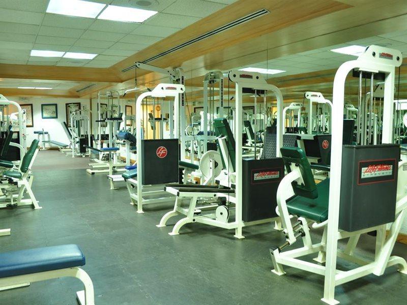 Royal Pedregal Hotell Mexico City Exteriör bild A typical gym