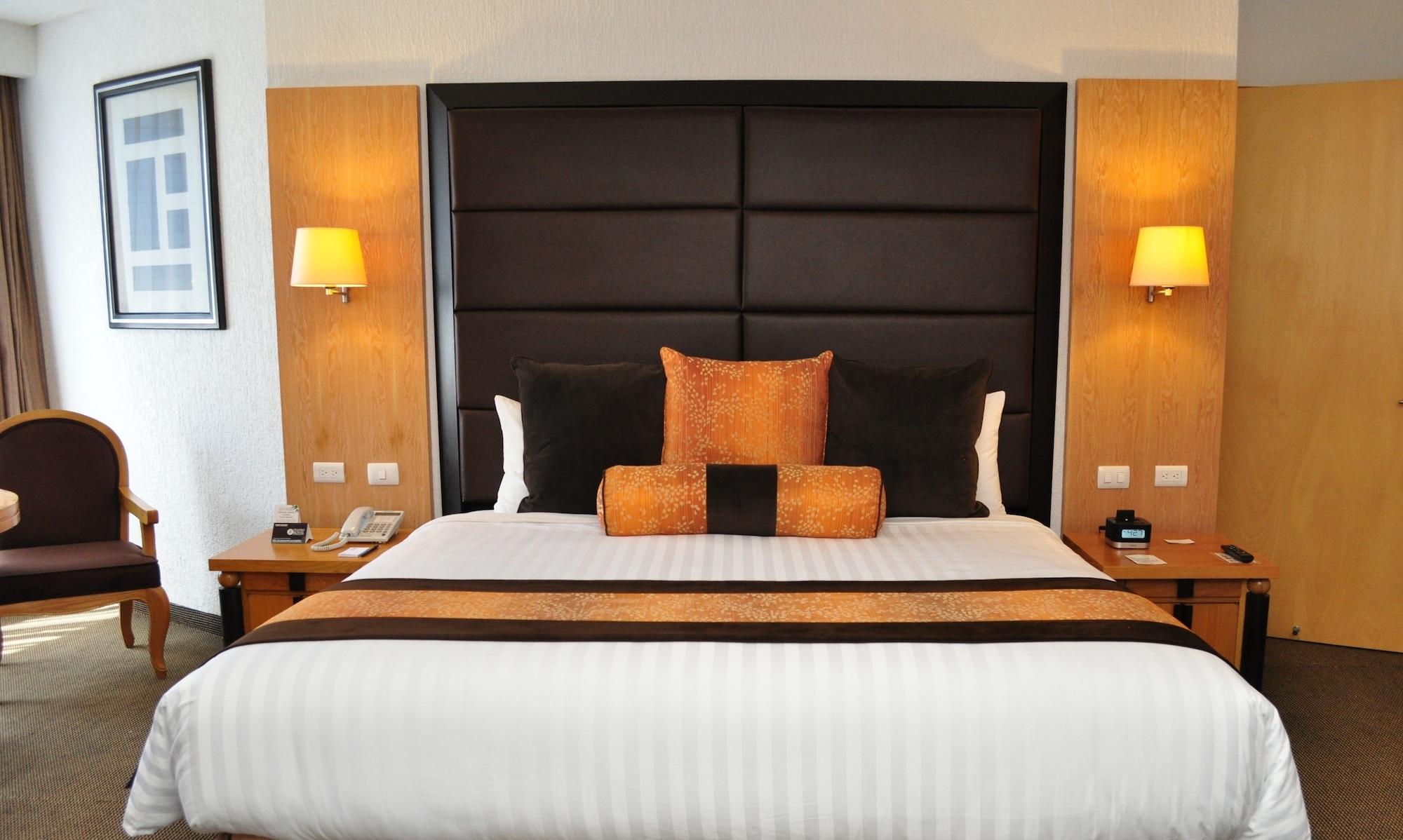 Royal Pedregal Hotell Mexico City Exteriör bild A bedroom at the hotel