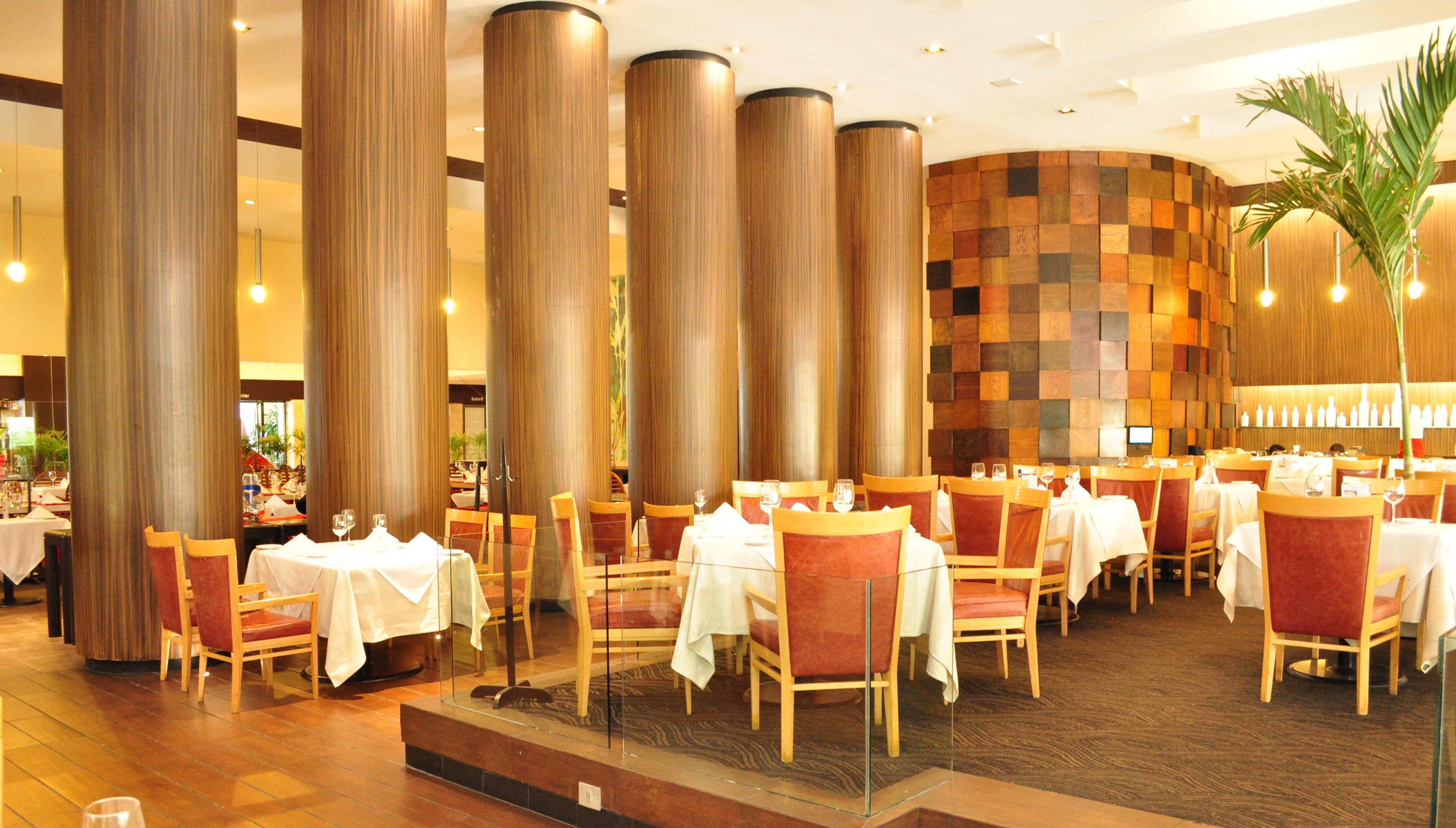 Royal Pedregal Hotell Mexico City Exteriör bild Interior of the restaurant